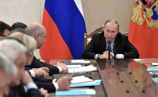 Новые правила расчета зарплаты за март и апрель 2020 года